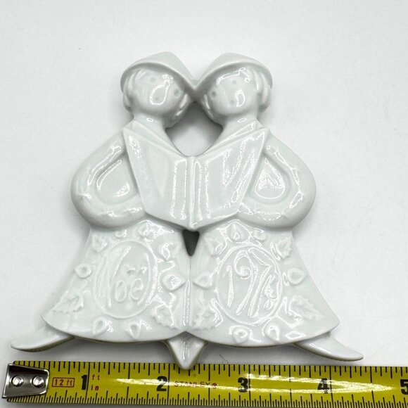 Vtg Porcelain Christmas Limoges Ornament Caroling Angels 1974 4.5" White - Picture 3 of 9